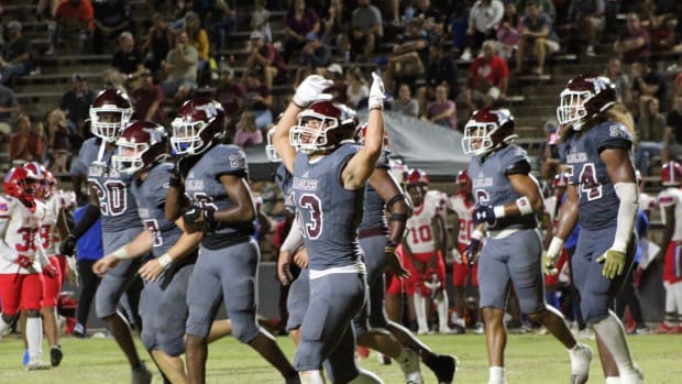 Niceville defense after forcing a stop